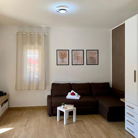 Griseo - Sicily Vista Apartment Калатабиано Екстериор снимка