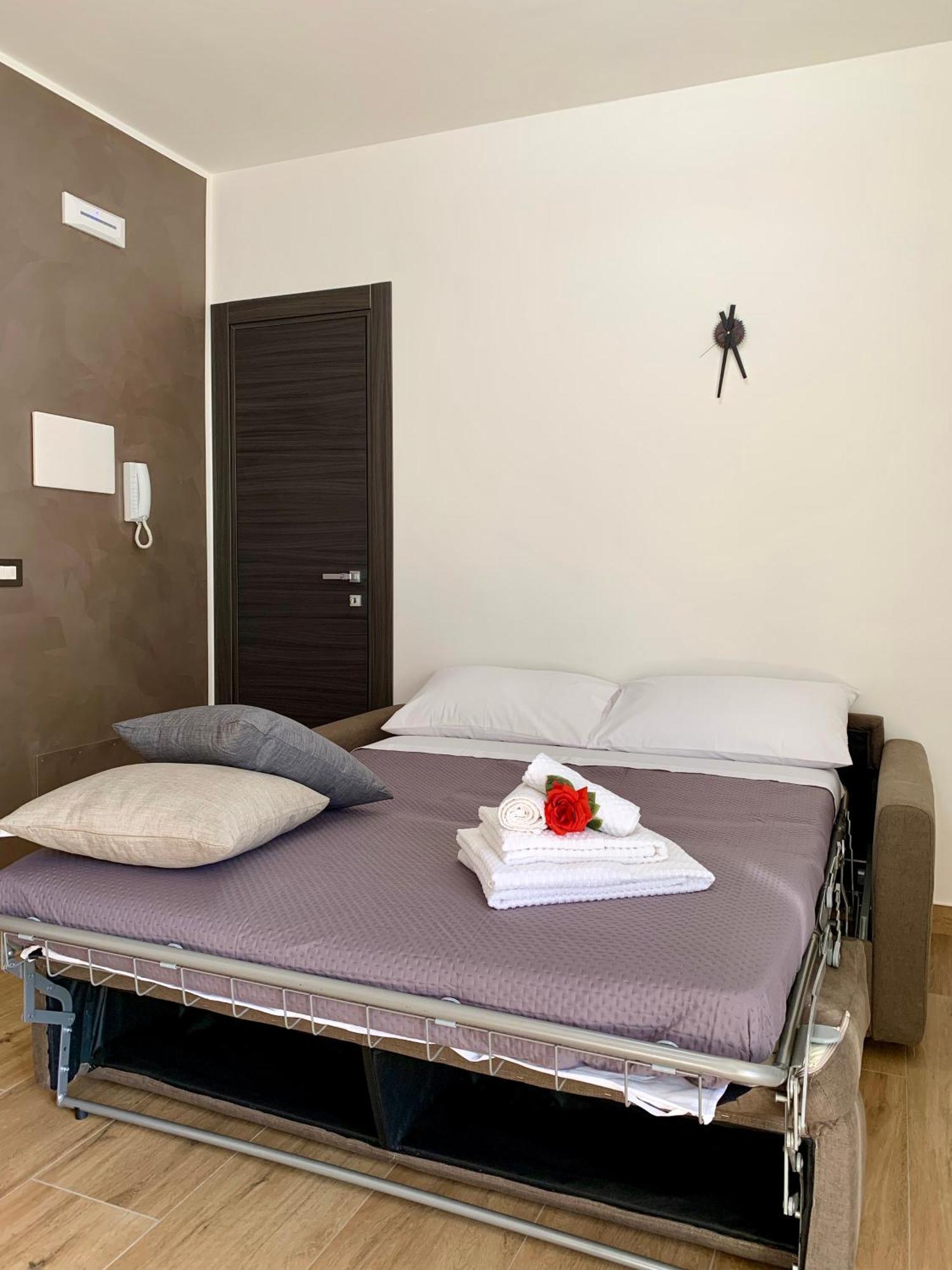 Griseo - Sicily Vista Apartment Калатабиано Екстериор снимка