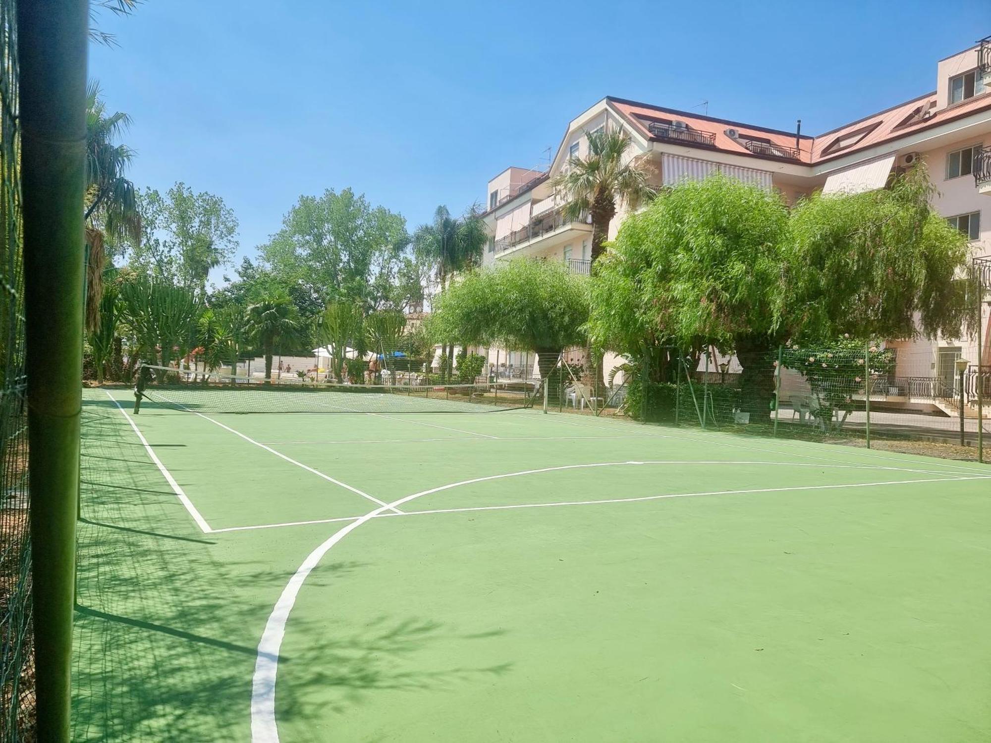 Griseo - Sicily Vista Apartment Калатабиано Екстериор снимка